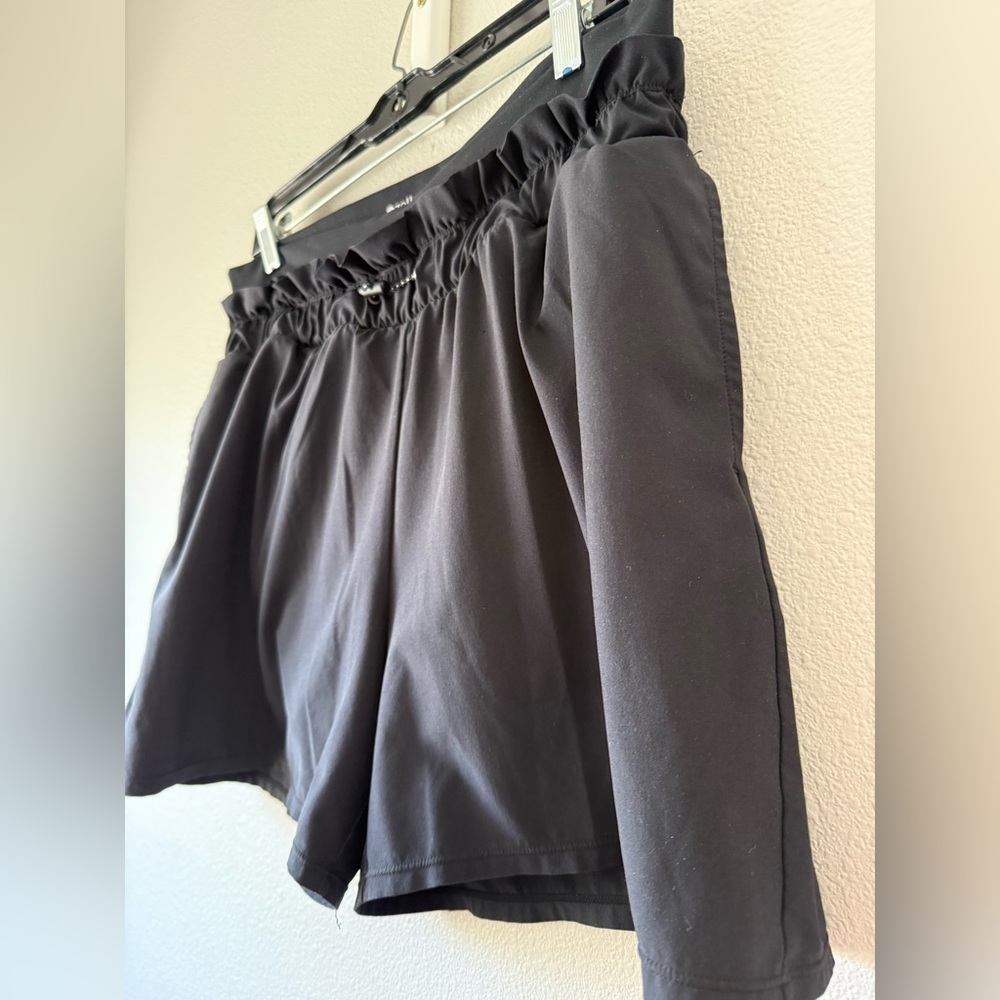 Zella Black Paperbag Waist Athletic Shorts - Picture 3 of 9